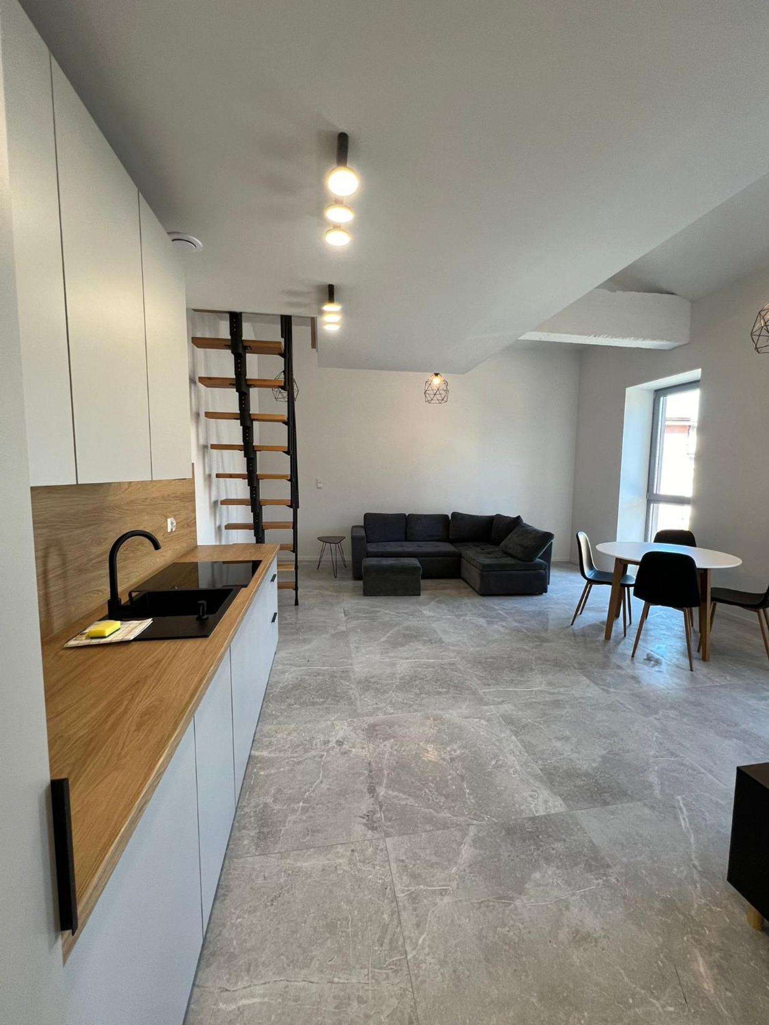 Dwupietrowy Loft Fabryka Welny 2 # Nestapartamenty Bielsko-Biała Exteriör bild